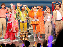 『マンマ・ミーア！』東京公演が千秋楽を迎えました！