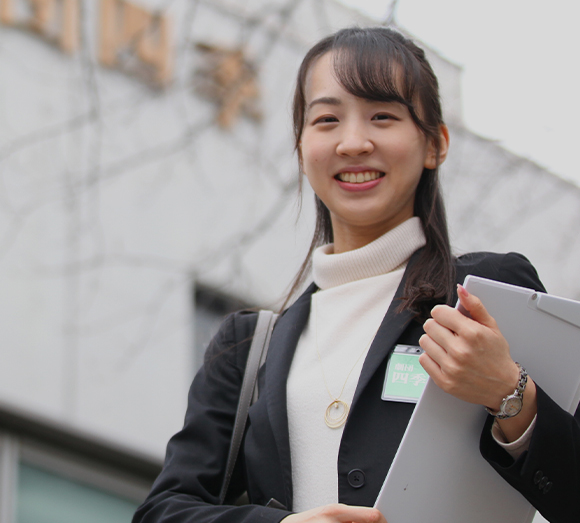 国際部 宮治 涼香