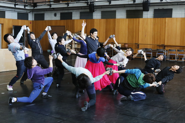 愛と魔法の物語、いよいよ福岡へ！－－『美女と野獣』稽古が進行中