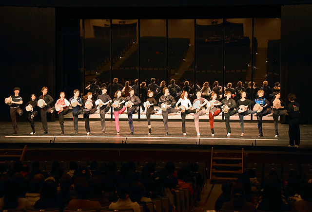 『コーラスライン』静岡公演にて「リハーサル見学会」が行われました