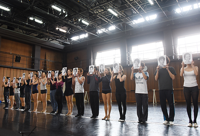 『コーラスライン』、再び東京・自由劇場へ――稽古場レポート