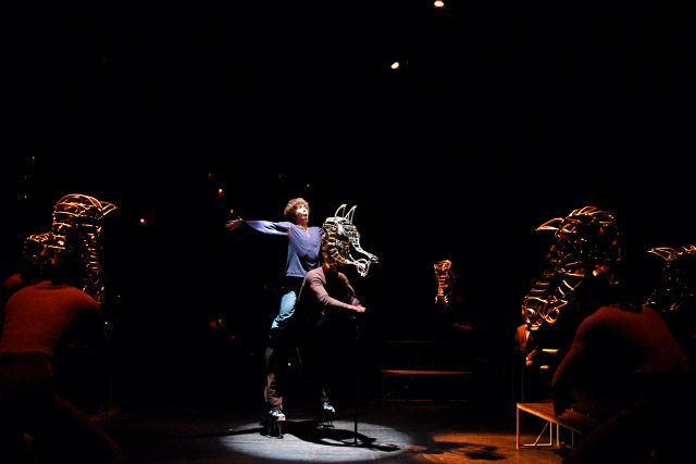 いよいよ今週末開幕！『エクウス』東京公演 舞台稽古レポート