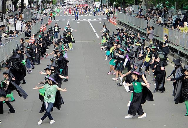 札幌・ＹＯＳＡＫＯＩソーラン祭りに『ウィキッド』が登場しました！
