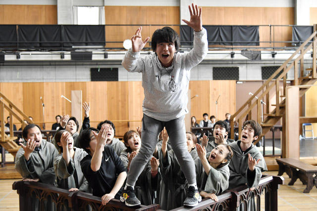 『ノートルダムの鐘』の稽古場から――横浜公演開幕まであと2週間！