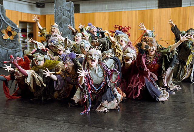 『魔法をすてたマジョリン』総稽古が行われました