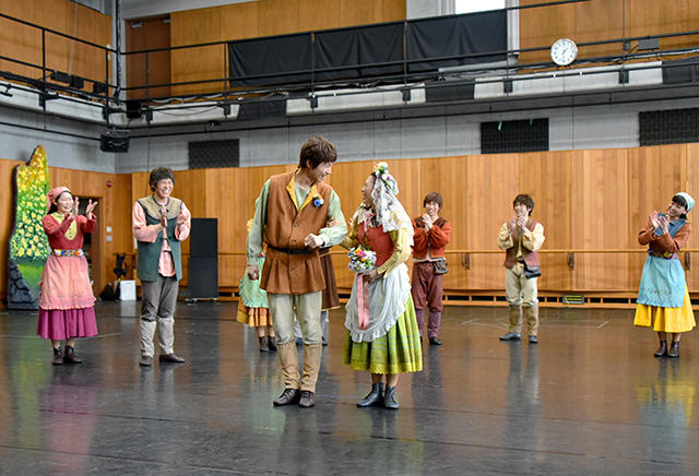 『魔法をすてたマジョリン』総稽古が行われました