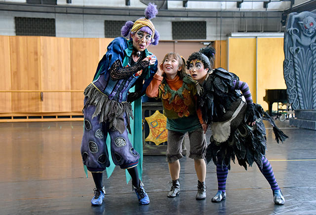 『魔法をすてたマジョリン』総稽古が行われました