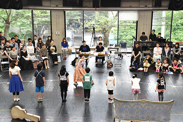 『サウンド・オブ・ミュージック』札幌公演の稽古が進んでいます――子役たちがカンパニーに合流！