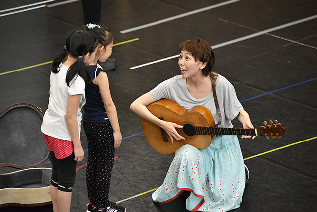 『サウンド・オブ・ミュージック』札幌公演の稽古が進んでいます――子役たちがカンパニーに合流！