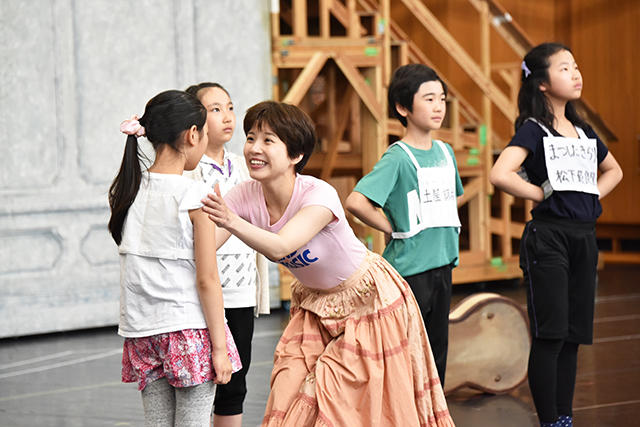 『サウンド・オブ・ミュージック』札幌公演の稽古が進んでいます――子役たちがカンパニーに合流！