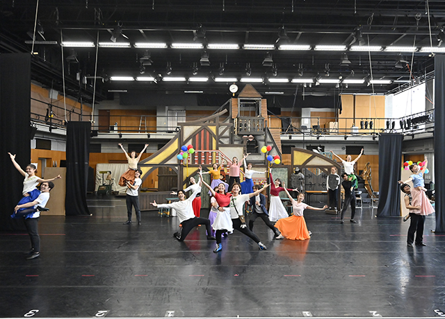 人間になりたがった猫 東京公演に向けて 稽古が進んでいます 最新ニュース 劇団四季