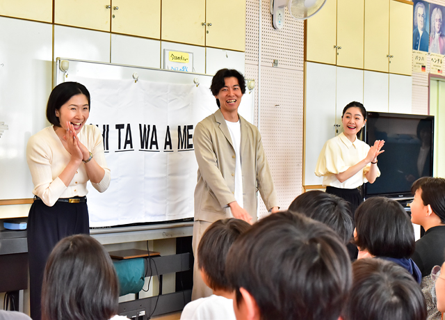 講師役を務めた劇団四季俳優・柏谷巴絵、長谷部共音、小林由希子（写真左より）