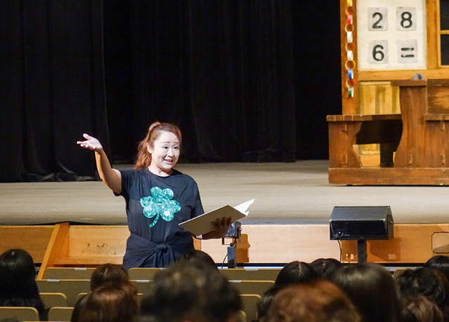イベントの進行役を務めた秋山知子（レイチェル・リンド夫人役）