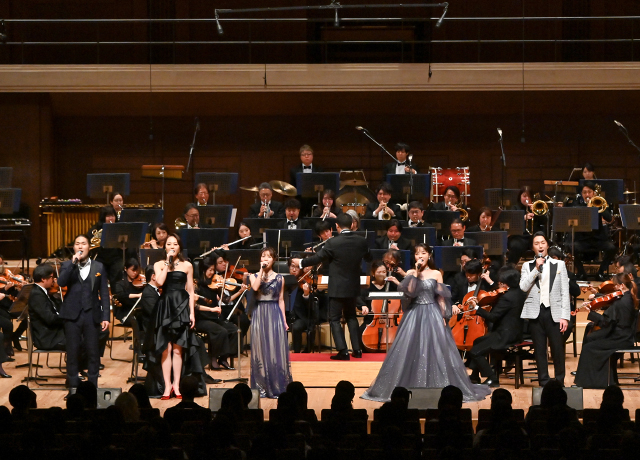 本コンサートではライブ配信も実施。2月4日（水）まで、見逃し配信でもご覧いただけます。1日限りの特別なコンサートをぜひご覧ください