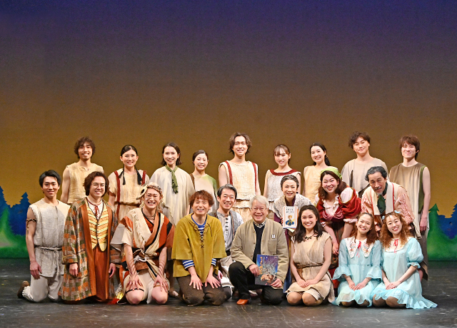 岡田淳さんを囲んで