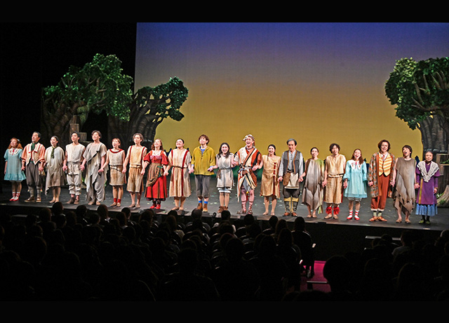 『はじまりの樹の神話～こそあどの森の物語～』東京公演千秋楽カーテンコールの様子